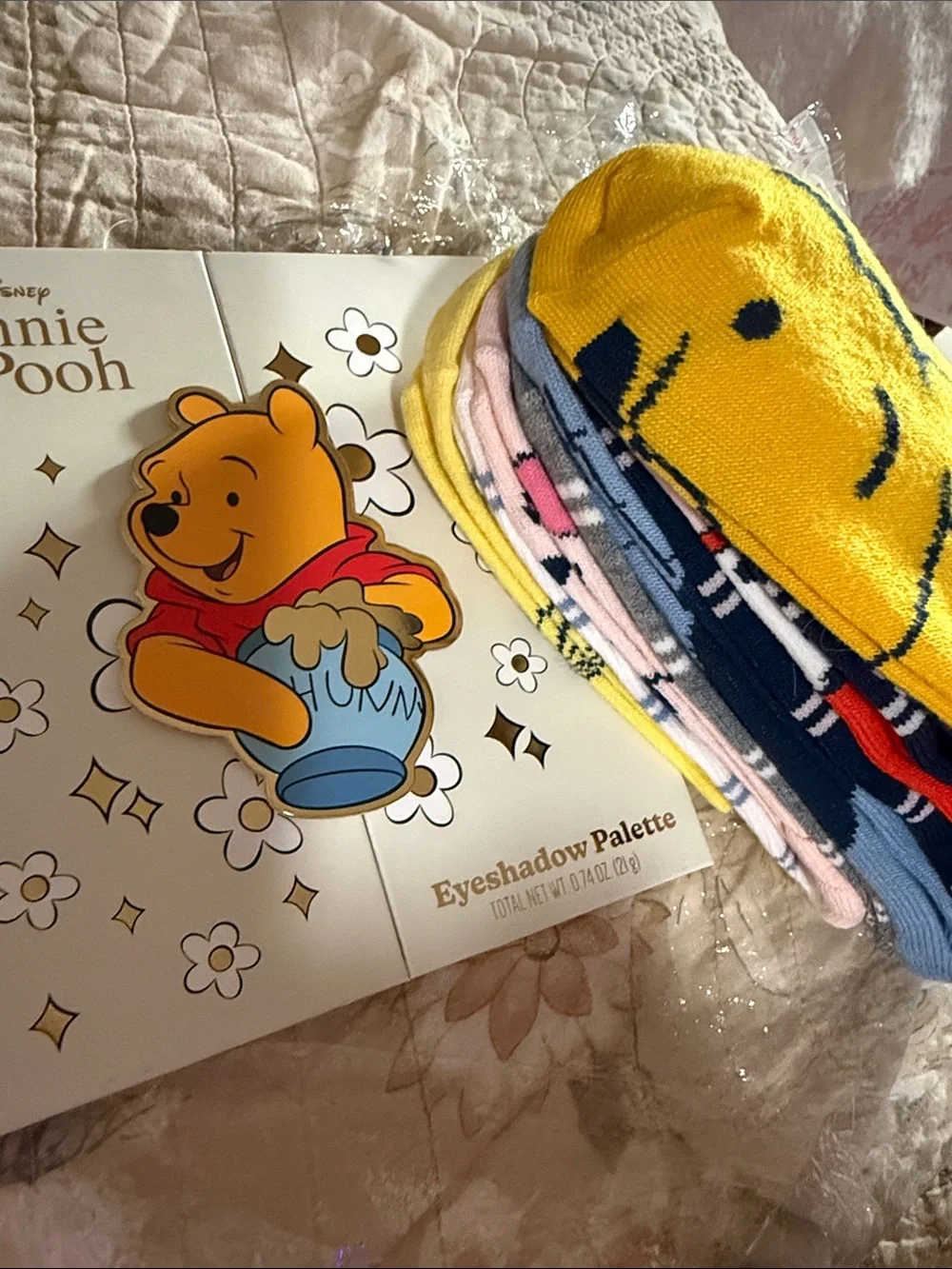 Disney Winnie the Pooh Eyeshadow Palette with 9 Bright Multicolor Socks NWOT